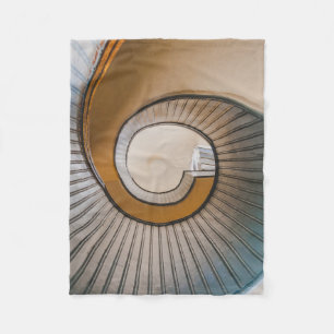 Cobertor De Velo Fotografia de baixo ângulo da escada espiral