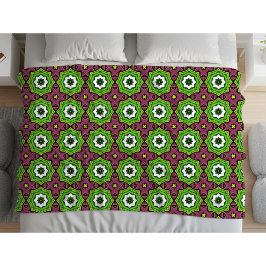 Cobertor De Velo Green purple and white geometric pattern Towel