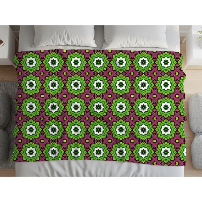 Cobertor De Velo Green purple and white geometric pattern Towel (Criador carregado)