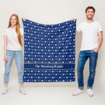 Cobertor De Velo Hanukkah Menorah Dreidel Padrão Personalizado Azul<br><div class="desc">Linda,  personalizada manta Chanucá em azul bonito com um legal padrão de estrela judaica,  sonho para diversão jogos Chanukah,  e a menorah judia para o feriado. Monograma deste cobertor familiar para a sua sala de estar.</div>