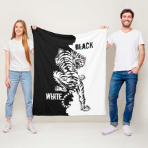 Mala de três folhas com etiqueta de tigre branca