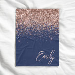 Cobertor De Velo Marinho Azul Rosa Dourado Blush Cor-de-rosa brilha<br><div class="desc">Azul marinho e Rosa Dourado - Nome do Monograma do Script Glitter Glitter Glitter Cor-de-Rosa Esbranquiçada e Folheto Inicial de Folha. Isto faz o doce e perfeito aniversário de 16 anos, casamento, chá de panela, aniversário, chá de fraldas ou festa de solteira presente para alguém que ama luxo de luxo...</div>