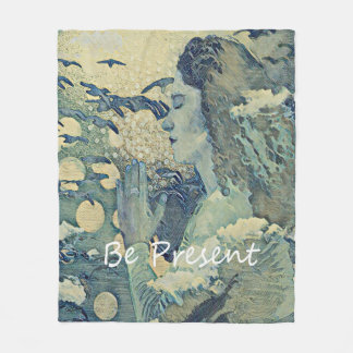 Cobertor De Velo Meditação Oração Espiritual Mulher Azul Dorme