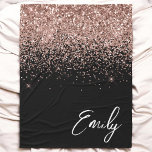 Cobertor De Velo Monograma Brilhante preto-Rosa Dourado, cor-de-ros<br><div class="desc">Preto e Rosa Dourado - Nome do Monograma do Script Glitter Brilhante Cor-de-Rosa Esbranquiçada e Folheto Inicial do Fleece. Isto faz o doce e perfeito aniversário de 16 anos, casamento, chá de panela, aniversário, chá de fraldas ou festa de solteira presente para alguém que ama luxo de luxo e estilos...</div>