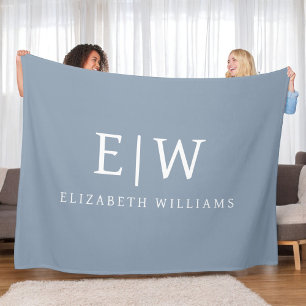 Cobertor De Velo Monograma Moderno Minimalista Dusty Blue Elegante