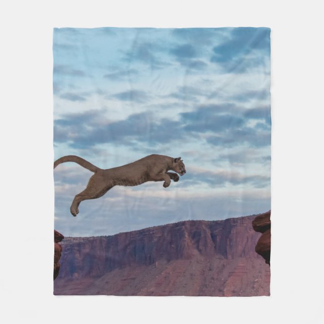 Cobertor De Velo Mountain Lion Jumping Morning Skyjump,lion,animal, (Frente)