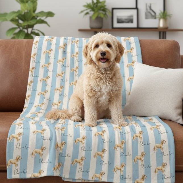 Cobertor De Velo Nome de Pet do Ouro de Stripe Azul Personalizado (Get cozy with this "Custom Blue Stripe Golden Doodle Pet Name Fleece Blanket"!)