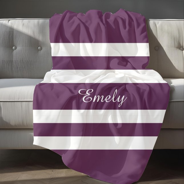 Cobertor De Velo Padrão de Listras Roxas e Brancas Nome Impresso (Purple And White Stripes Pattern Name Print Fleece Blanket)