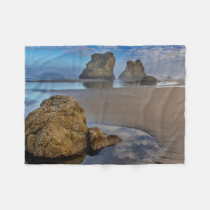 Cobertor De Velo Pilares de rocha na praia de Bandon em Bandon, Ore