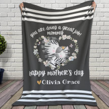 Presente para mamãe no Dia de as mães ┘ mamãe e Ba