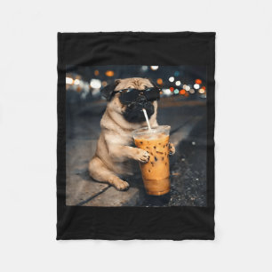 Cobertor De Velo Pug engraçado bebendo café gelado meme de cachorro