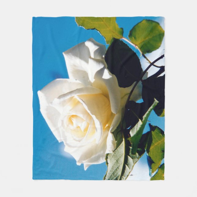 Cobertor De Velo Rosa branca sob o céu azul (Frente)