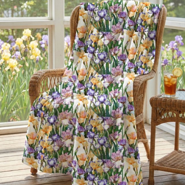 Cobertor De Velo Roxos e Amarelos / Floral Grande (lovely purple and yellow irises features on springtime fleece blanket mockup )