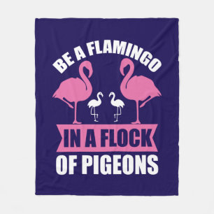 Cobertor De Velo Seja um Flamingo em um Bando de Pombos