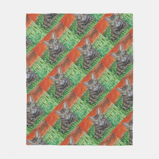 Cobertor De Velo Tabby cat looking curious in grass fleece blanket  (Frente)