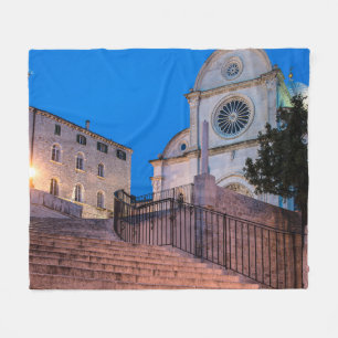 Cobertor De Velo Visão noturna das escadas e da igreja em Split, Cr