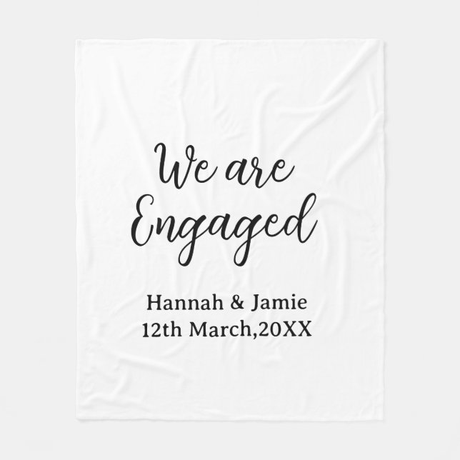 Cobertor De Velo We are Engaged couple name date calligraphystylish (Frente)