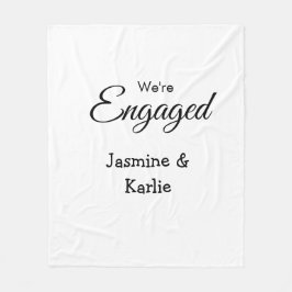 Cobertor De Velo We are engaged couple name romantic stylish simple