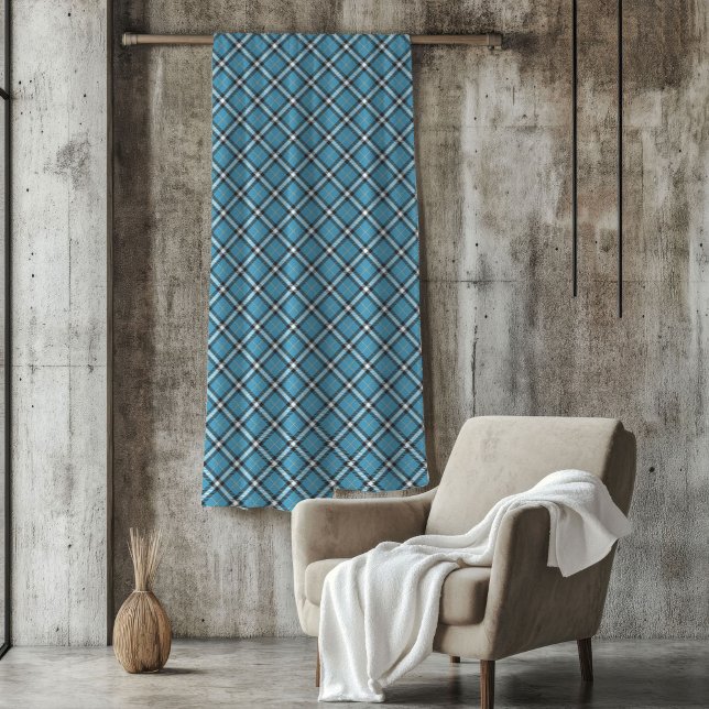 Cobertor De Velo Xadrez clássica jogando em tons azuis e amarelos (Classic Plaid Throw in Blue and Yellow Tones)