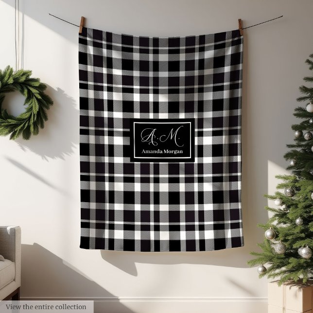 Cobertor De Velo Xadrez Moderno Tendência em Tons de Cinza Monogram (Trendy Modern Plaid in Grey Hues Monogram Throw Fleece Blanket)