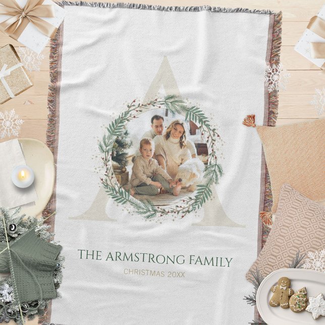Cobertor Forest Green Wreath Gold Monogram Photo Keepsake (Forest Green Wreath Gold Monogram Photo Keepsake Throw Blanket ©Susanne Sachers - Sunny Mind 🌞)