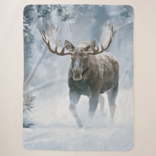 Cobertor Sherpa Alce Macho Caminhando pela Neve Boreal