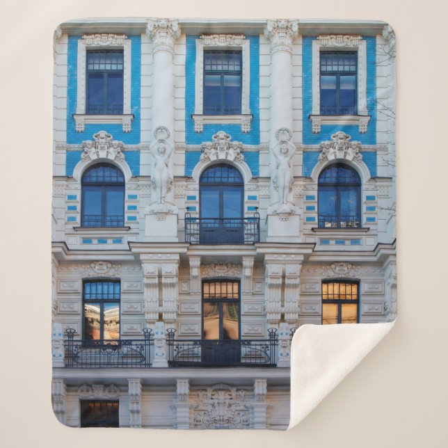 Cobertor Sherpa Art Nouveau architecture in Riga, Latvia (Frente)