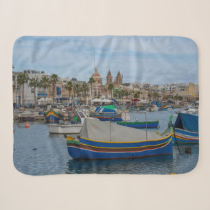 Cobertor Sherpa Barcos de pesca tradicionais coloridos em Malta