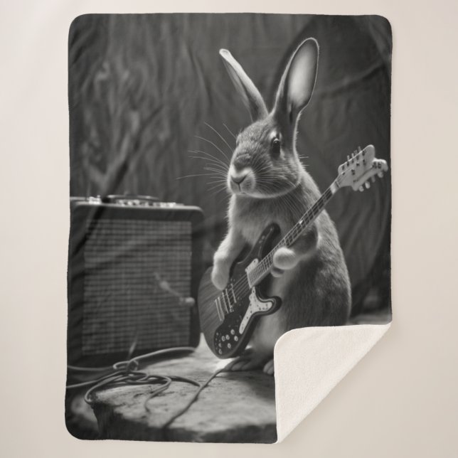 Cobertor Sherpa Bunny tocando violão (Frente)