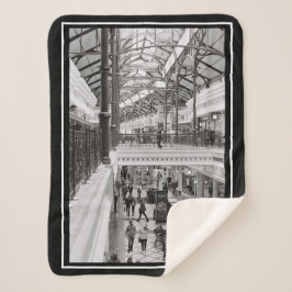 Cobertor Sherpa Caminhada do Canal de Cityscape Monocromático na C