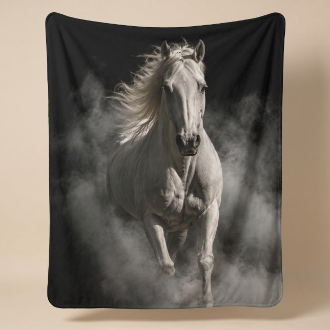 Cobertor Sherpa Cavalo Branco na Fumaça (Criador carregado)