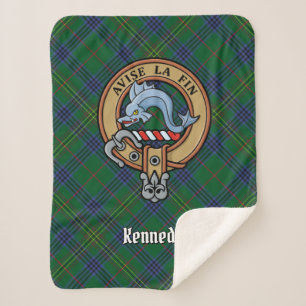 Cobertor Sherpa Clan Kennedy Crest sobre Tartan