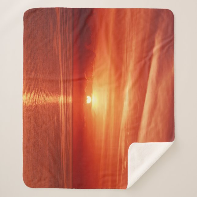 Cobertor Sherpa Colorida nascença no mar, nuvens dramáticas. (Frente)