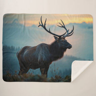 Cobertor Sherpa Elk em uma Cordilheira no amanhecer