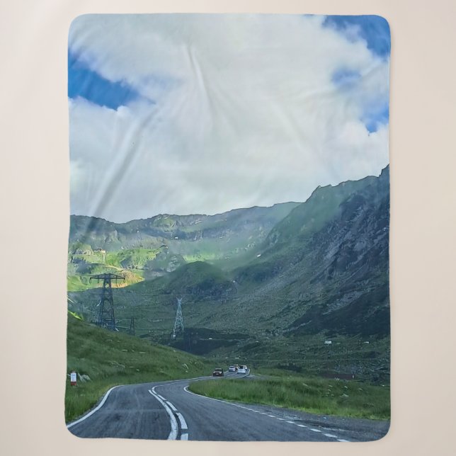 Cobertor Sherpa Estrada Transfagarasan – Impressão da Montanha dos (Frente)
