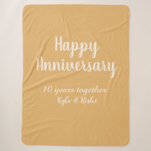 Cobertor Sherpa Feliz aniversário dourado branco 10 anos nome data