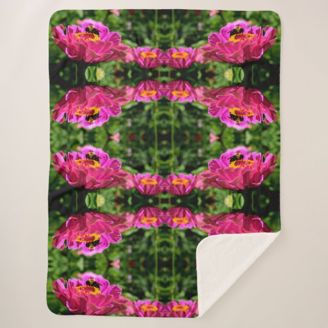 Cobertor Sherpa Floral rosa com flores rosa de abelha-melífera abe (Frente)