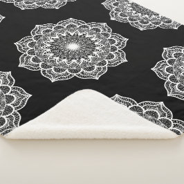 Cobertor Sherpa Mandala Branco em Fundo Preto