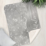 Cobertor Sherpa Metálico Personalizado Da Glitter De Prata Glam<br><div class="desc">Personalize facilmente este metal escovado prateado e um cobertor de sherpa com padrão de brilho glamouroso com seu próprio nome personalizado.</div>