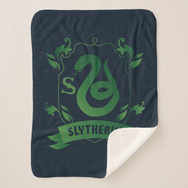 Cobertor Sherpa Ornamentado SLYTHERIN™ House Crest (Frente)