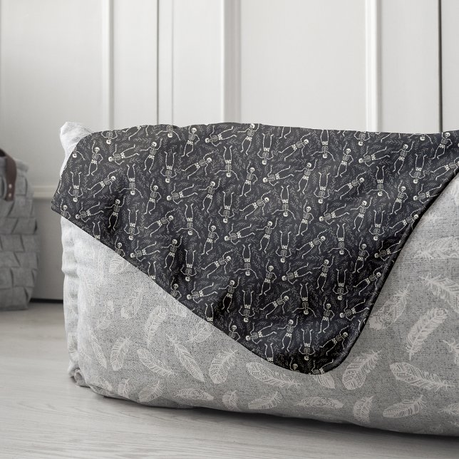 Cobertor Sherpa Padrão de Esqueleto de Halloween Preto e Branco (Criador carregado)