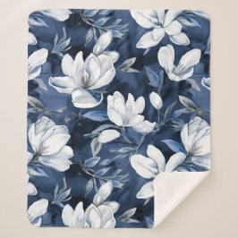 Cobertor Sherpa Padrão de Magolia Branca a meia-noite,