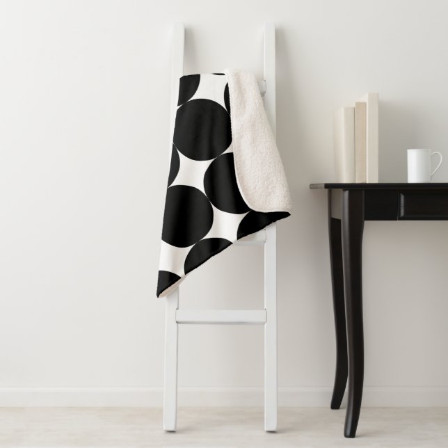 Cobertor Sherpa Padrão do Círculo Geométrico Retro Branco Preto (In Situ)