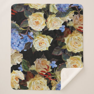 Cobertor Sherpa Padrão moderno floral, rosas brancas, hydrangea az