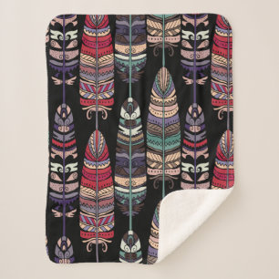 Cobertor Sherpa Padrão sem costura com penas de aves. Arte tribal
