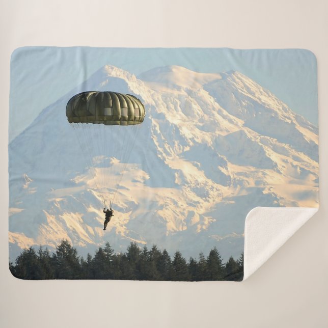 COBERTOR SHERPA PARATROOPER NAS MONTANHAS (Frente (Horizontal))