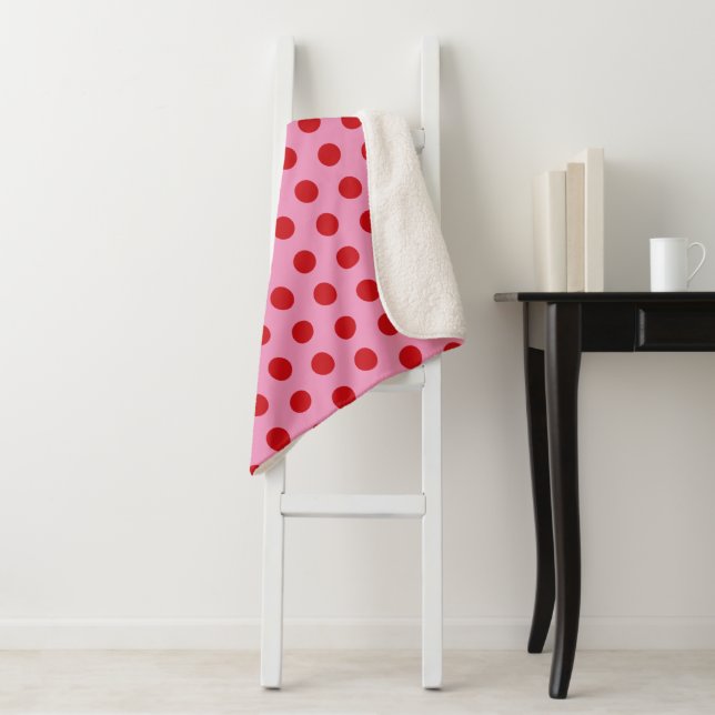 Cobertor Sherpa Pontos Vermelhos Polka em Rosa (In Situ)