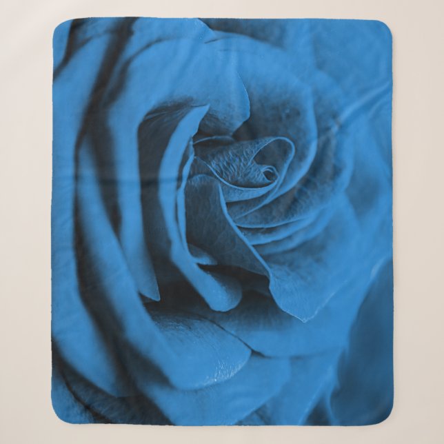 Cobertor Sherpa Rosa vermelha azul próxima, macrobeleza. (Frente)