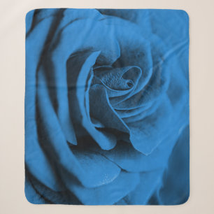 Cobertor Sherpa Rosa vermelha azul próxima, macrobeleza.