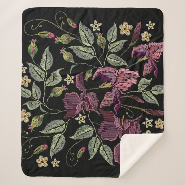 Cobertor Sherpa Roxo Bordado Suscita Fundo Negro. (Frente)